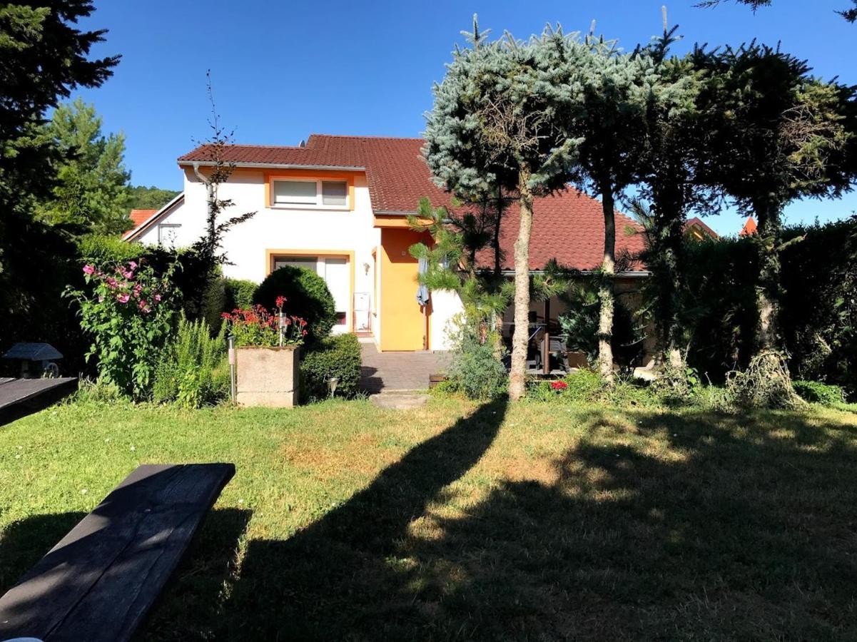 Apartman Marta Banka Exterior foto